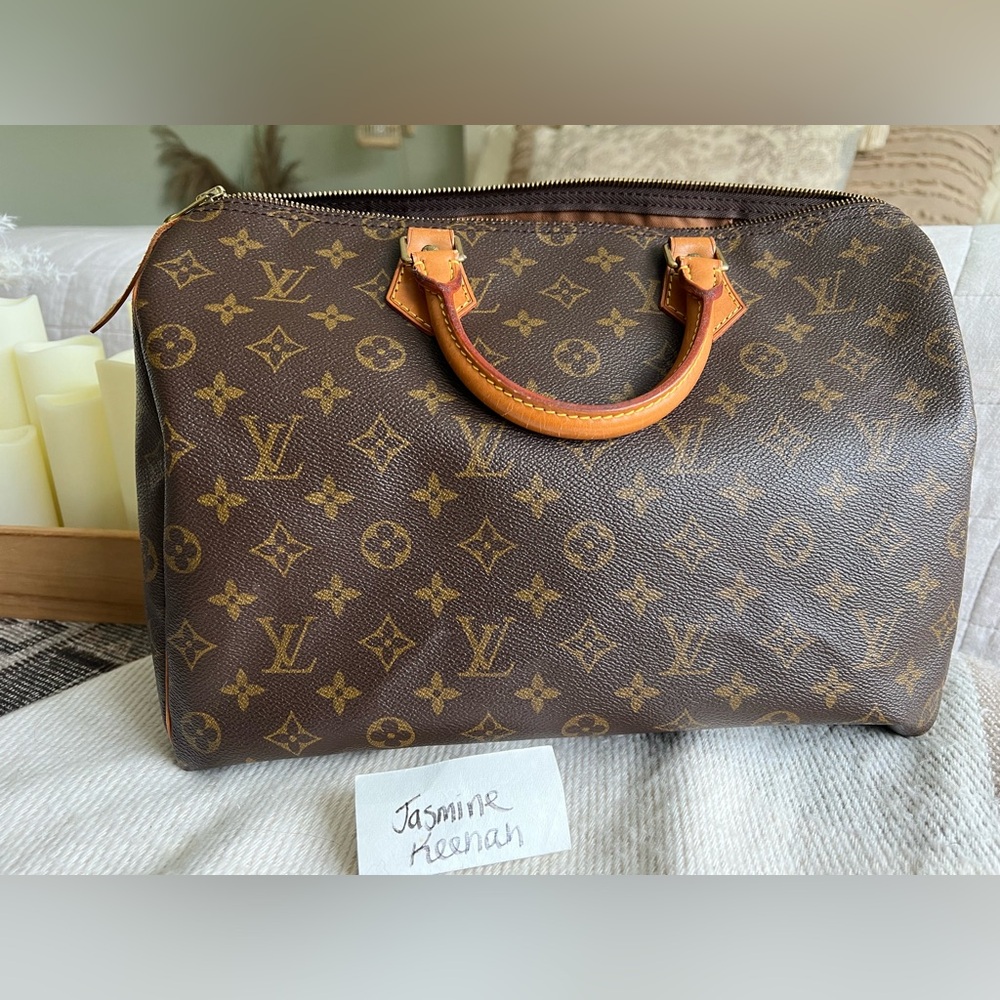 Louis Vuitton Speedy 35 Authentic